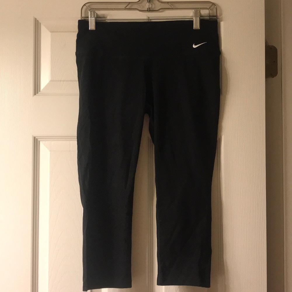 Cropped Nike Leggings